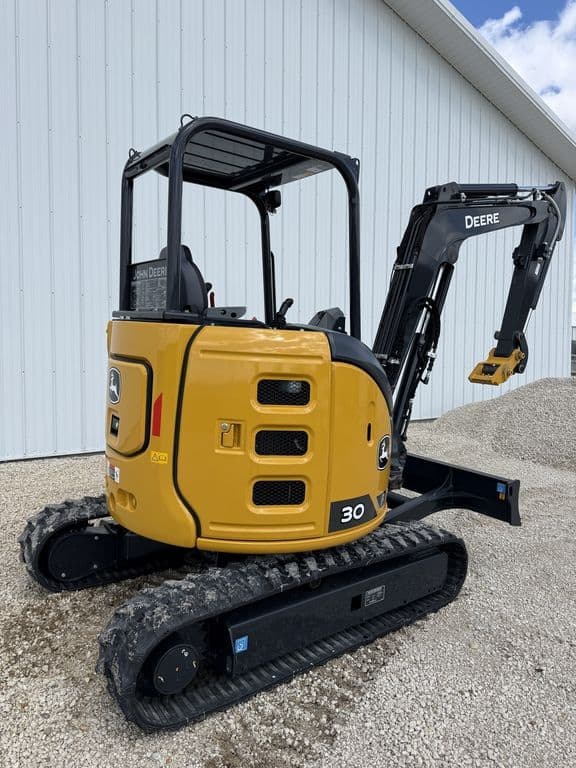 Image of John Deere 30P equipment image 2