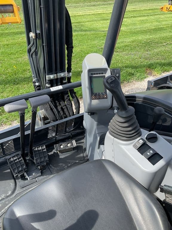 Image of John Deere 30P equipment image 2