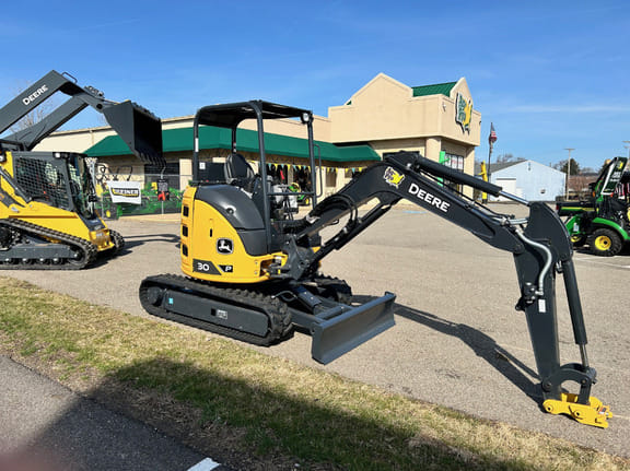 2026 John Deere 30P Equipment Image0