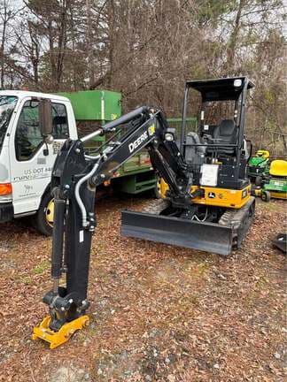 Image of John Deere 30P equipment image 1