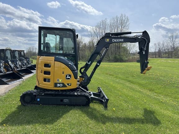 Image of John Deere 30P equipment image 4