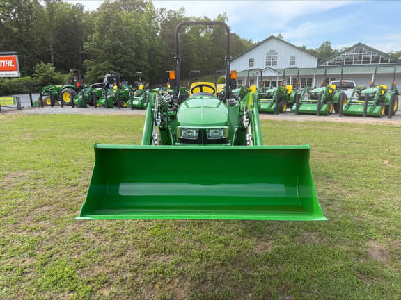Image of John Deere 3025E equipment image 3