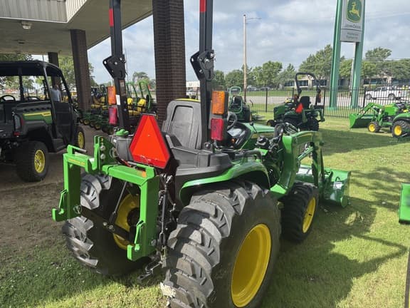 Image of John Deere 3025E equipment image 3