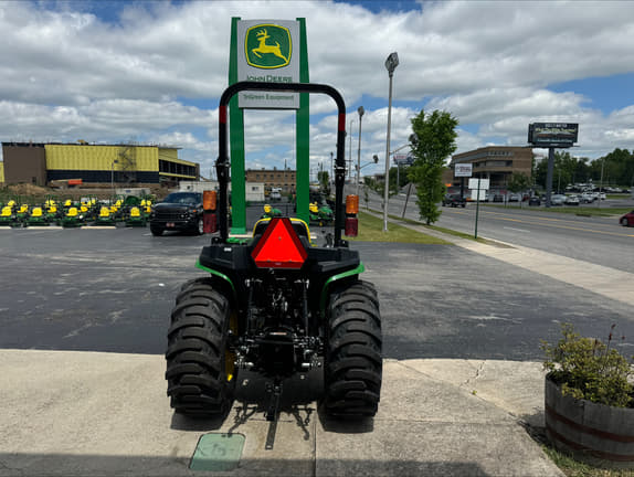 Image of John Deere 3025E equipment image 2