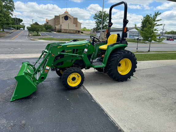 Image of John Deere 3025E equipment image 3