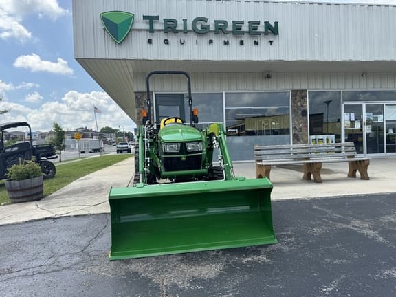 Image of John Deere 3025E equipment image 2