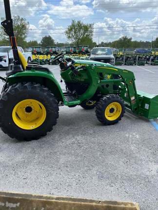 Image of John Deere 3025E equipment image 4