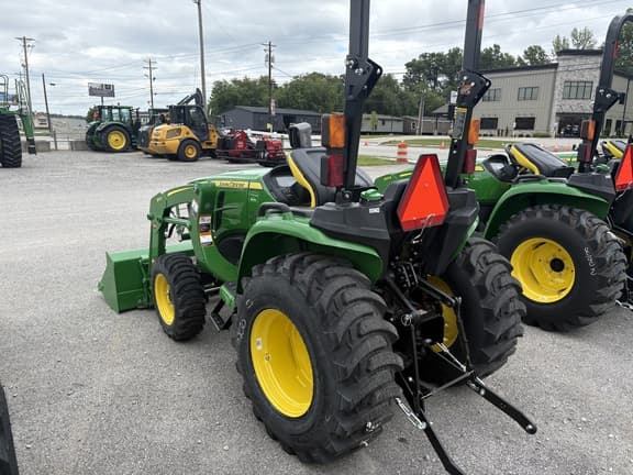 Image of John Deere 3025E equipment image 2