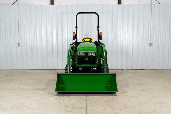 Image of John Deere 3025E equipment image 1