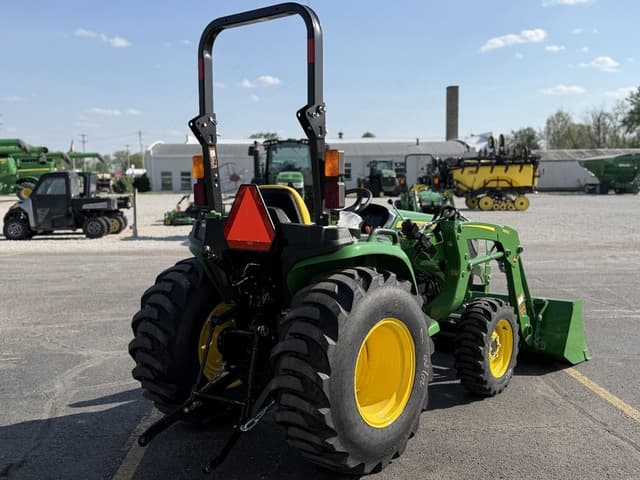 Image of John Deere 3025E equipment image 3