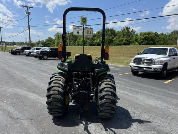 Image of John Deere 3025E equipment image 4