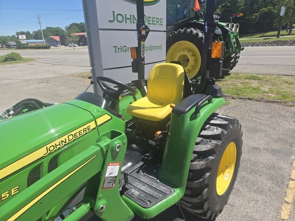Image of John Deere 3025E equipment image 4