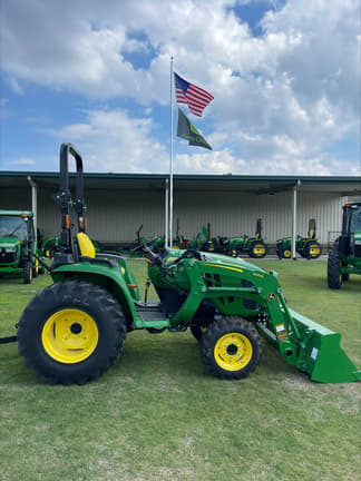 Image of John Deere 3025E equipment image 1