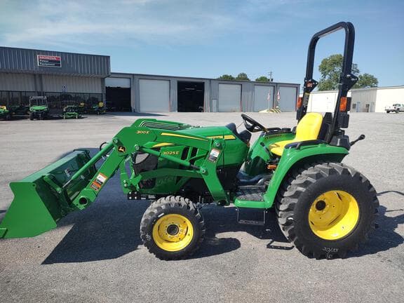 Image of John Deere 3025E Primary image