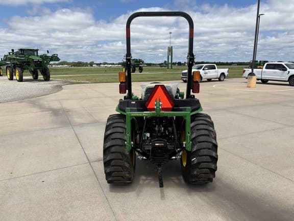 Image of John Deere 3025E equipment image 3