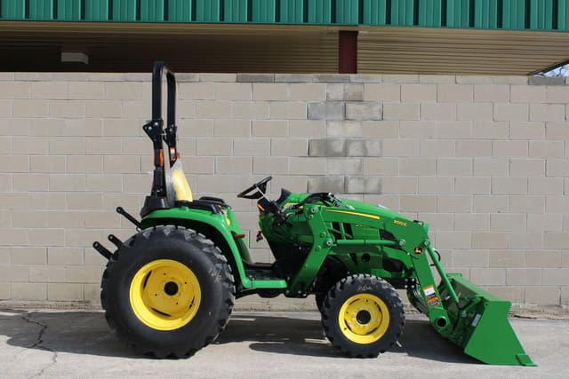 Image of John Deere 3025E equipment image 1
