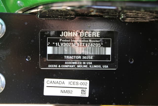 Image of John Deere 3025E equipment image 4