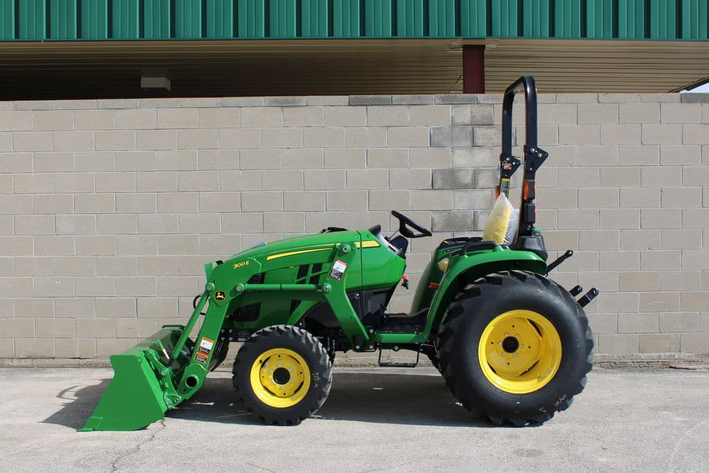 Image of John Deere 3025E Primary image