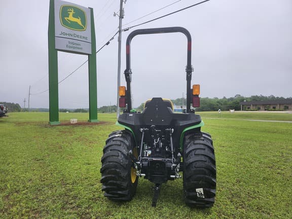 Image of John Deere 3025E equipment image 3