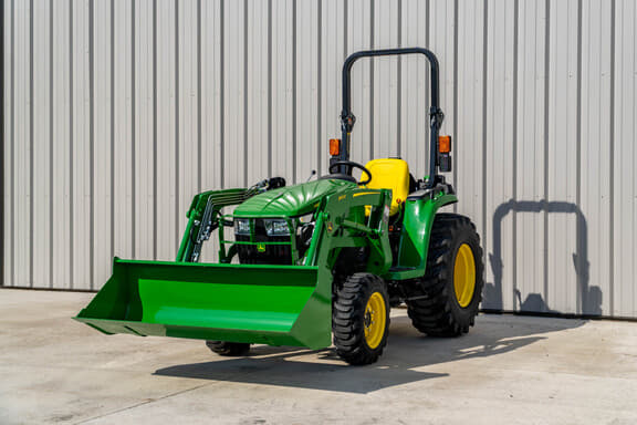 Image of John Deere 3025E equipment image 3