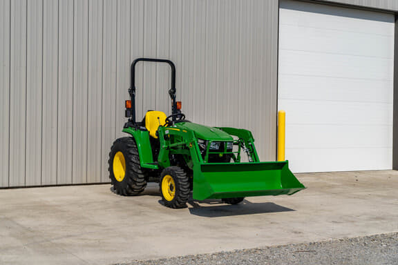 Image of John Deere 3025E equipment image 1