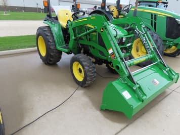 Main image John Deere 3025E