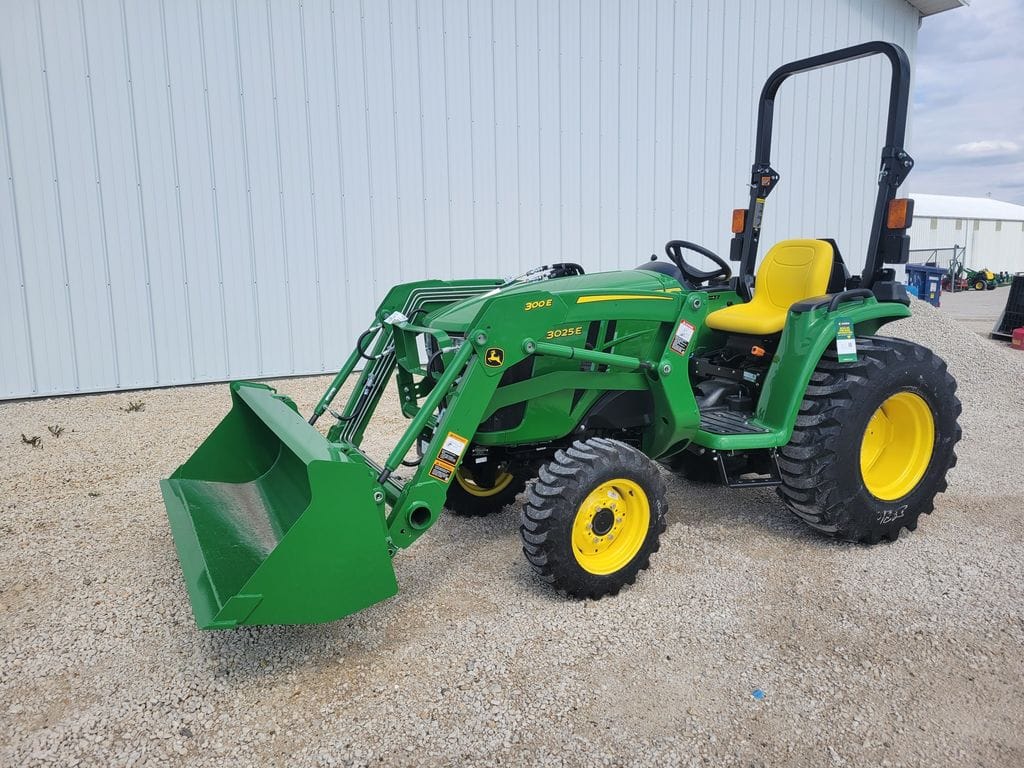 2026 John Deere 3025E Equipment Image0