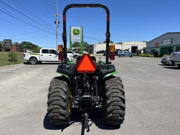 Image of John Deere 3025E equipment image 3