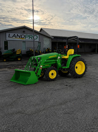 2026 John Deere 3032E Equipment Image0