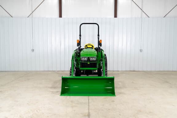 Image of John Deere 3032E Primary image