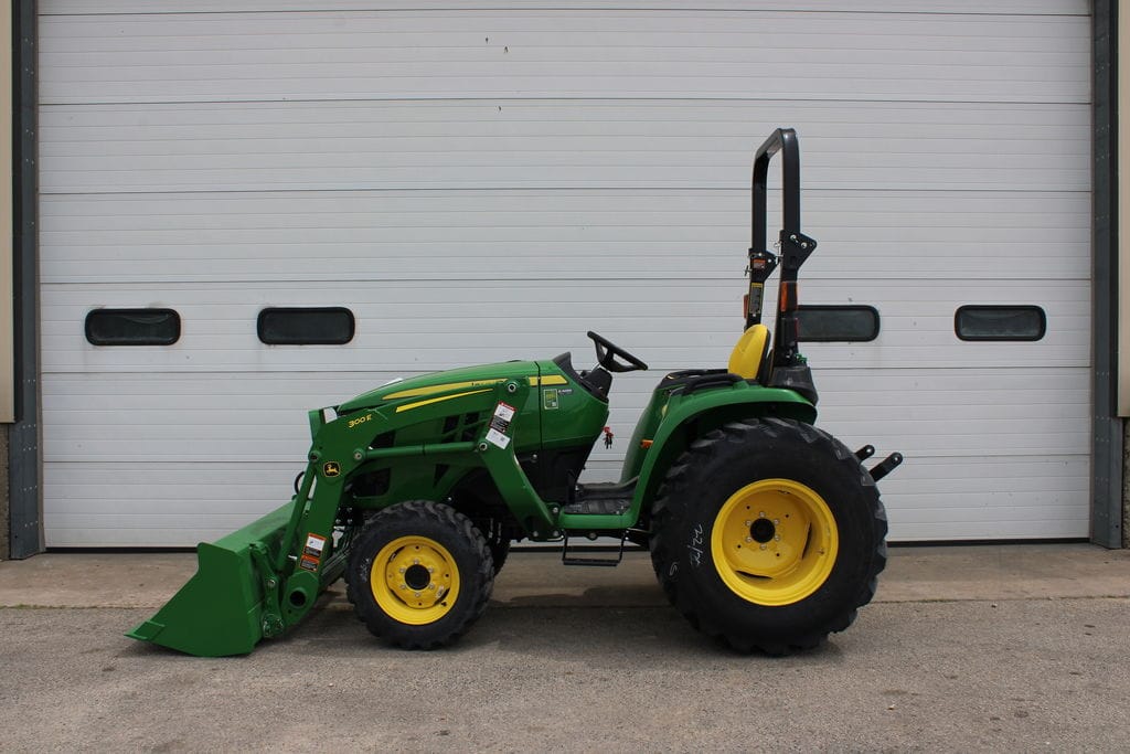 2026 John Deere 3032E Equipment Image0