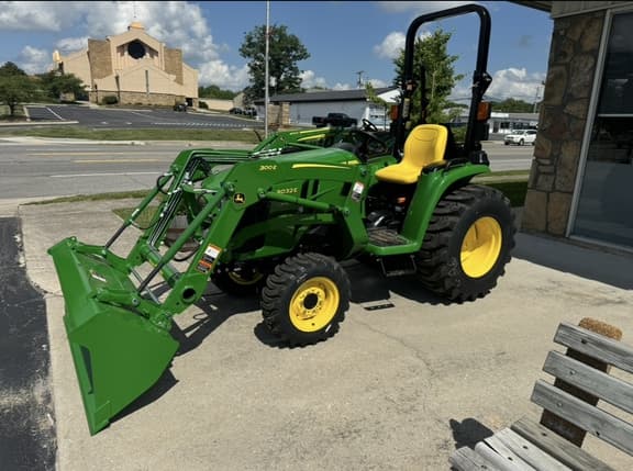 Image of John Deere 3032E equipment image 1