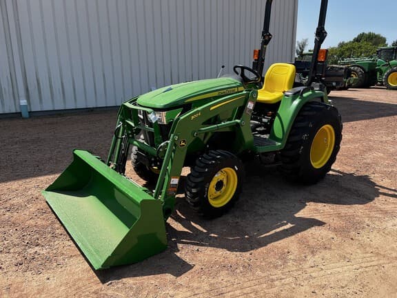 Image of John Deere 3032E equipment image 1