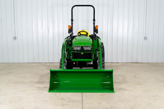 2026 John Deere 3032E Equipment Image0