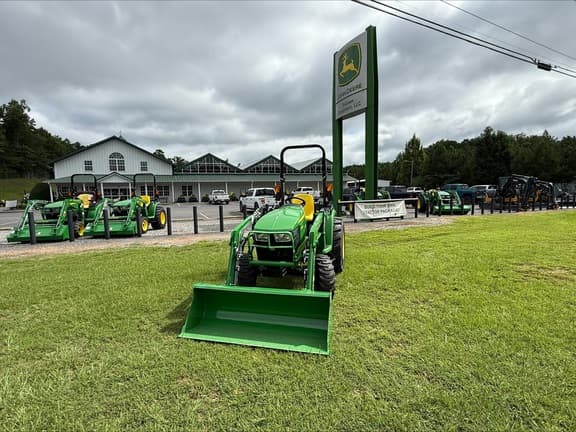 Image of John Deere 3032E equipment image 3