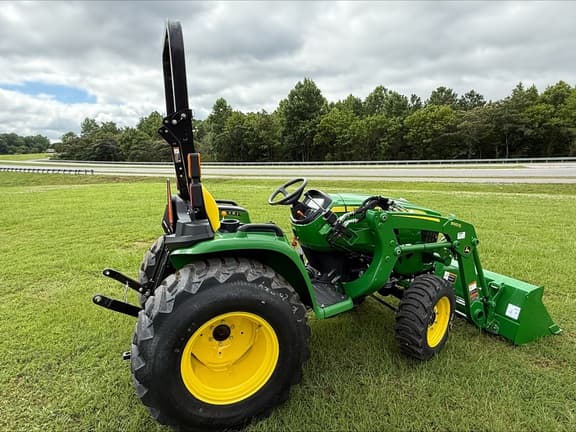 Image of John Deere 3032E equipment image 1