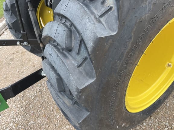 2026 John Deere 3032E Equipment Image0