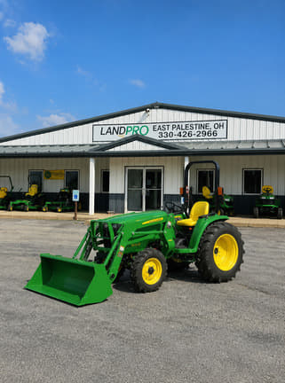 Image of John Deere 3032E Primary Image