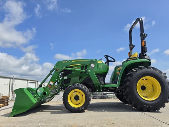 Image of John Deere 3032E Primary image