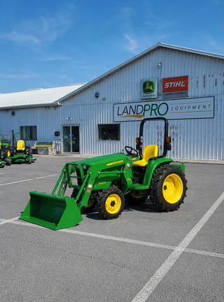 2026 John Deere 3032E Equipment Image0
