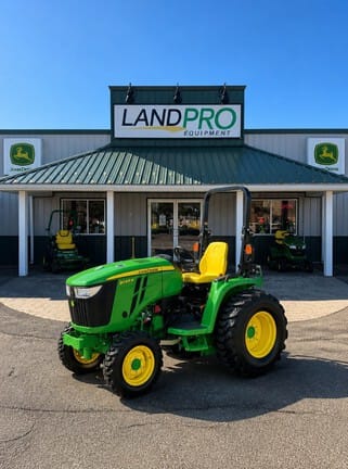 2026 John Deere 3033R Equipment Image0