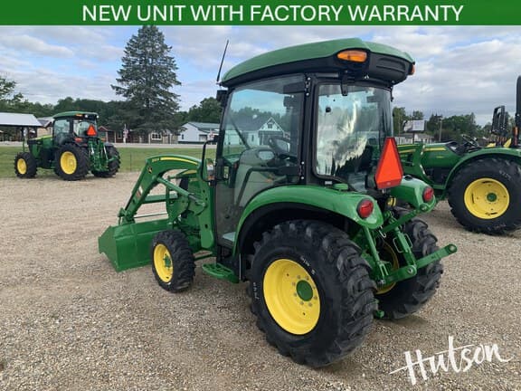 Image of John Deere 3033R equipment image 3