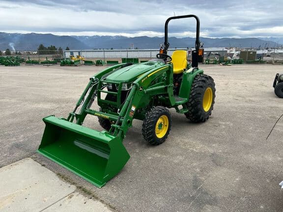 Image of John Deere 3033R Primary image