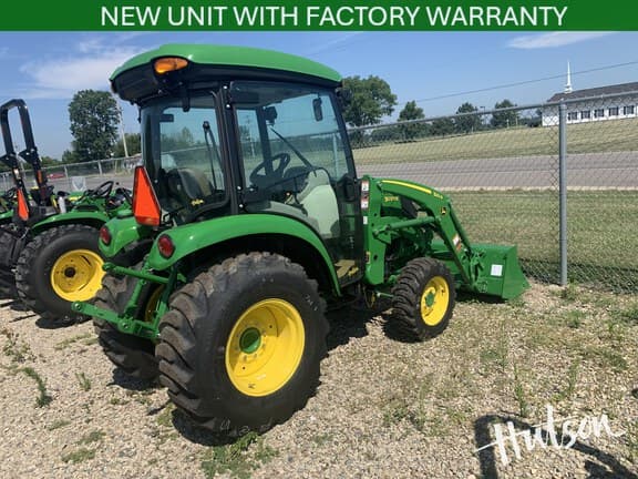 Image of John Deere 3033R equipment image 4