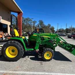 Image of John Deere 3033R equipment image 1