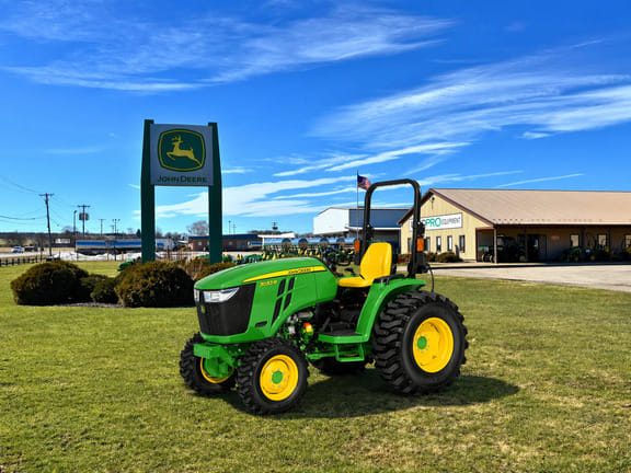 2026 John Deere 3033R Equipment Image0