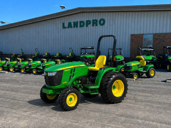 2026 John Deere 3033R Equipment Image0