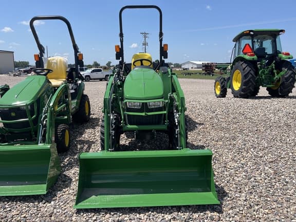 Image of John Deere 3038E equipment image 1