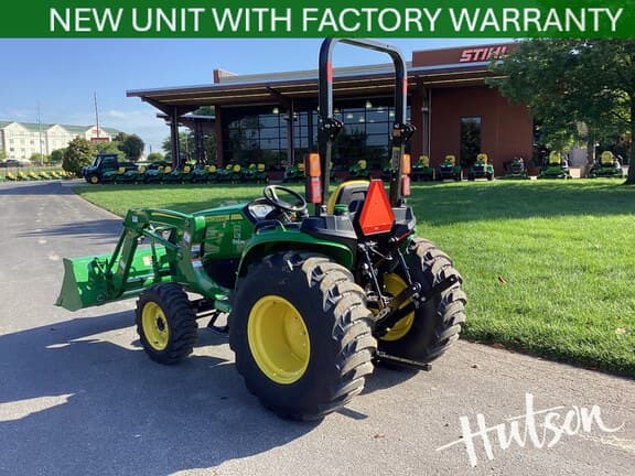 Image of John Deere 3038E equipment image 4