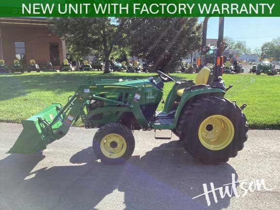 Image of John Deere 3038E equipment image 2
